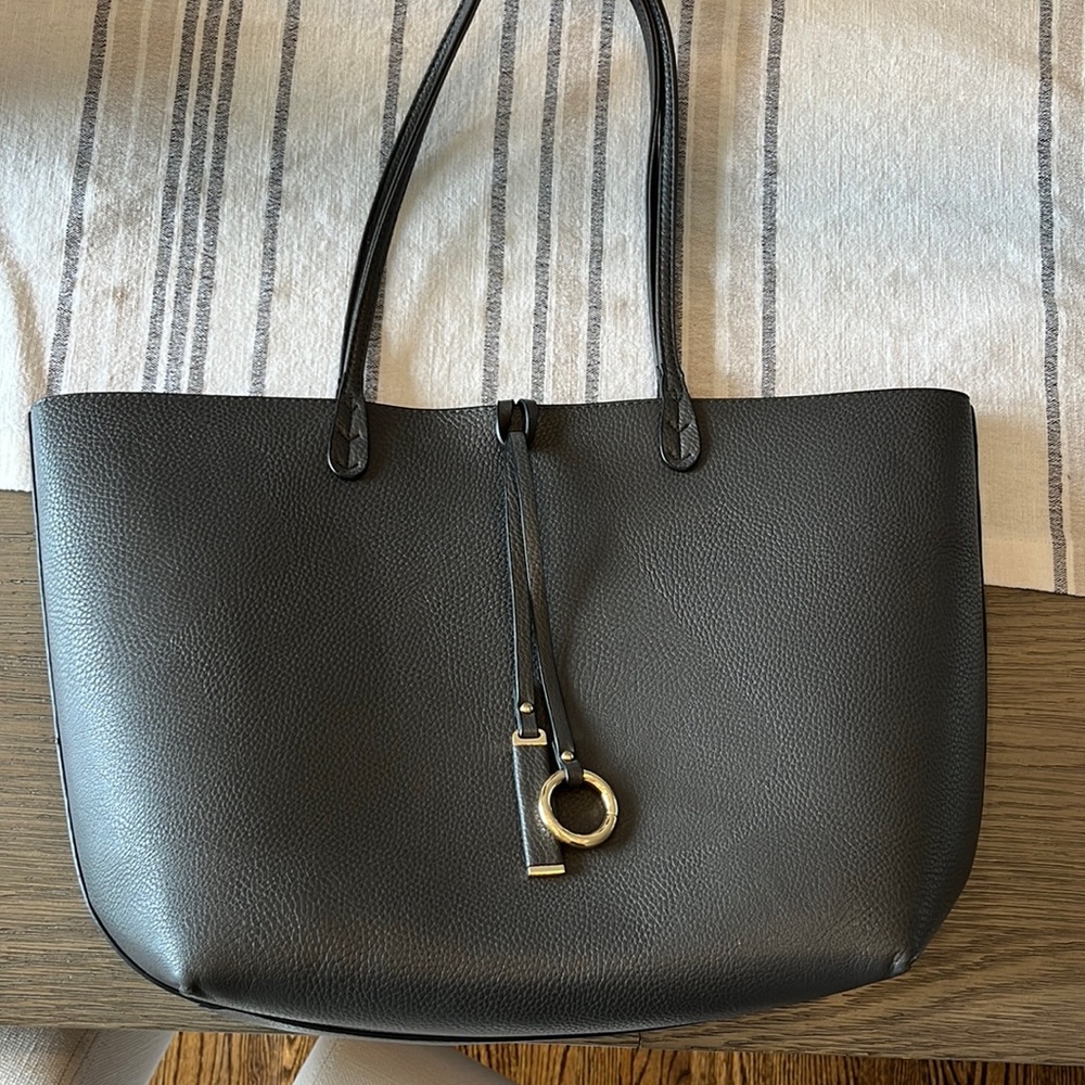 Reversible tote bag